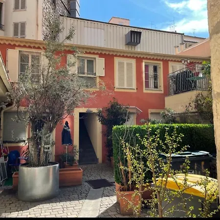 Studio Centre Proche * Nizza